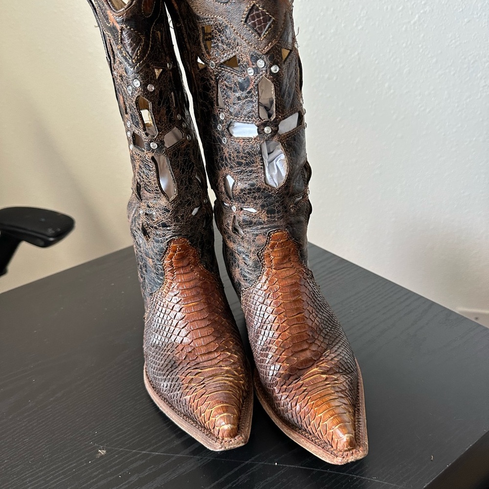 Corral Python and Leather Brown and Black Heeled Cowboy Boots VGUC